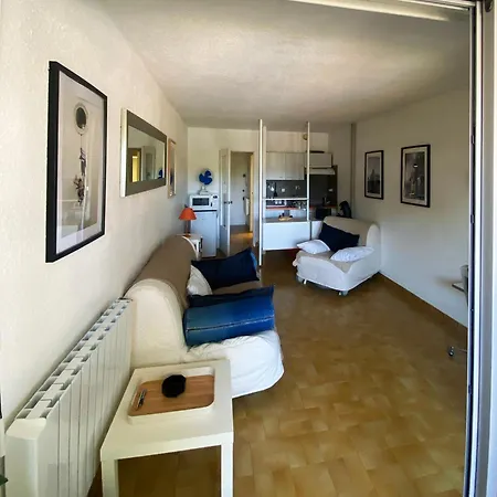 Avec Vue Port, Piscine & Parking Prive Апартаменти