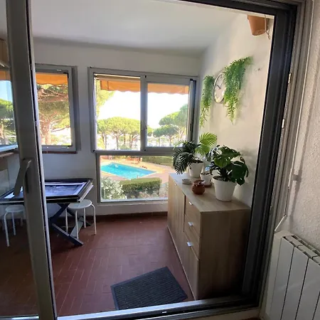 Avec Vue Port, Piscine & Parking Prive Апартаменти Агд