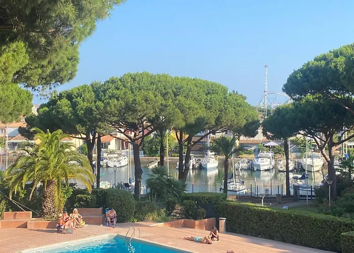 Avec Vue Port, Piscine & Parking Prive * Agde